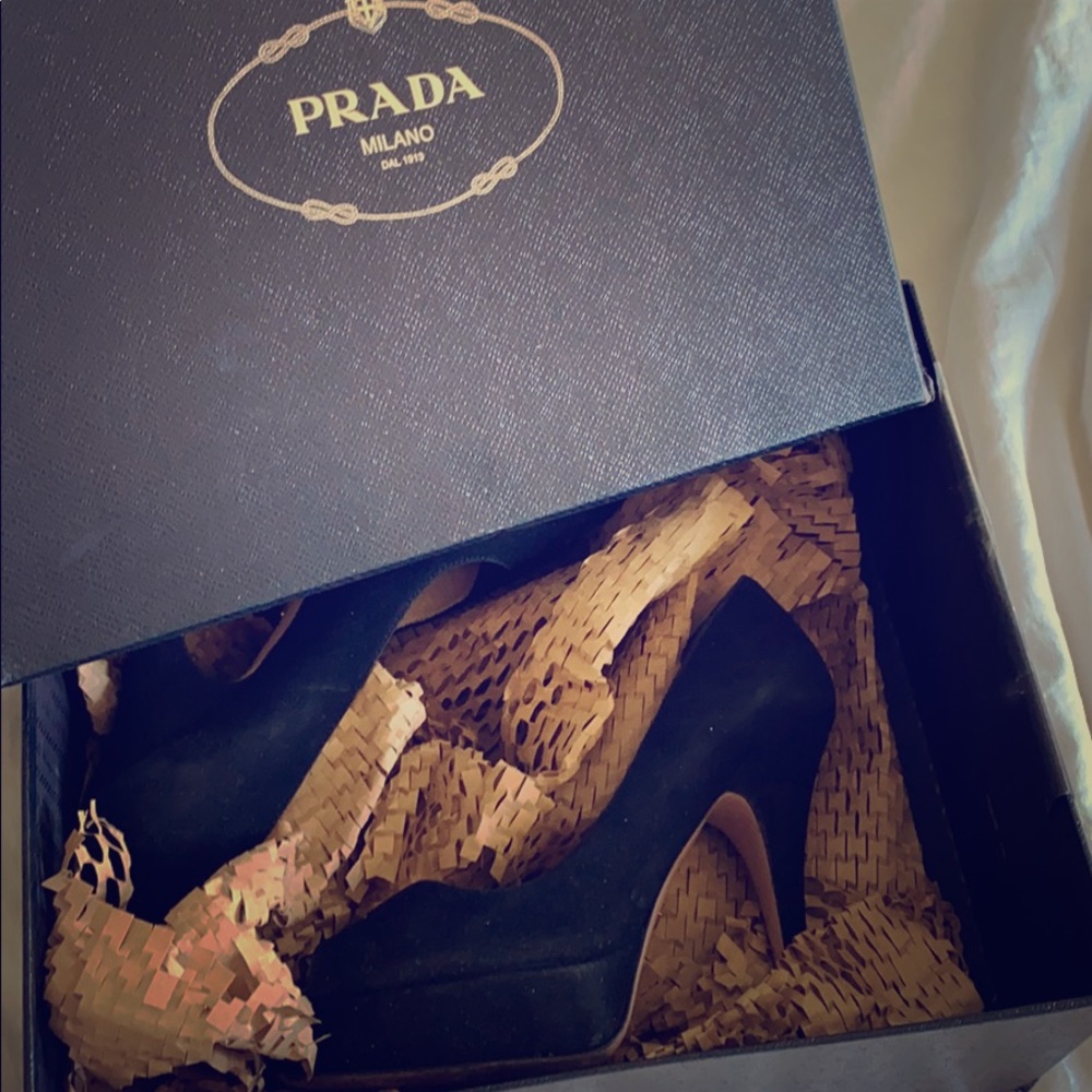 100% authentic Prada heels